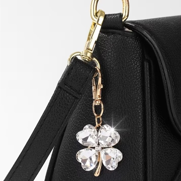 Accessories - Luxury Rhinestone-Encrusted Four-Leaf Clover Keychain Clear and Gold Tone NIP